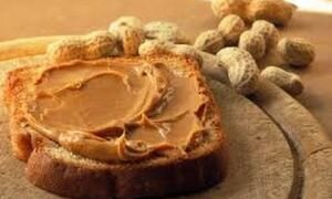 Арахисовая паста — польза и вред сладкого десерта