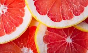 Чего в грейпфруте больше — пользы или вреда?